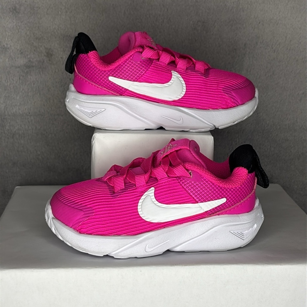 Nike Star Runner Pink Kids Sneakers Size 6C Toddler Athletic Shoes